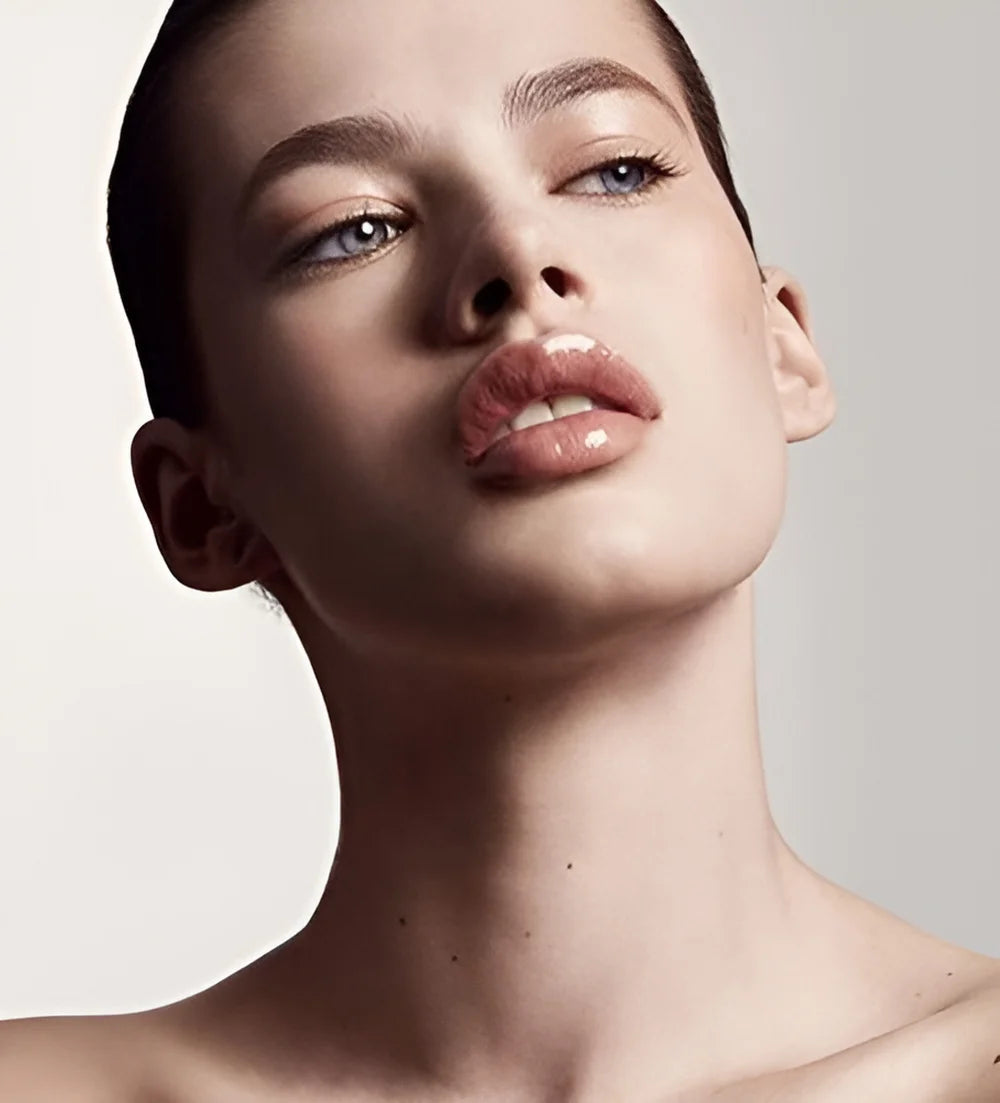 by RIHANNA Gloss Bomb Universal Lip Luminizer